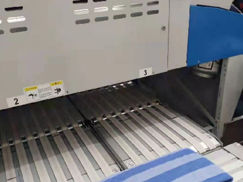 伊宁巾类折叠机-01